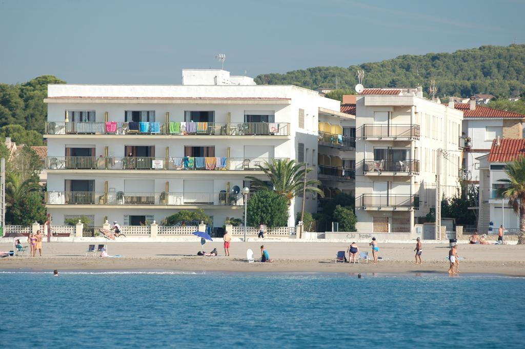 Villa Service - Apartamentos Aransol El Vendrell Eksteriør billede